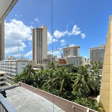 Cozy Studio At The Pacific Monarch - Just Steps From Beach Apartment Honolulu Exterior photo