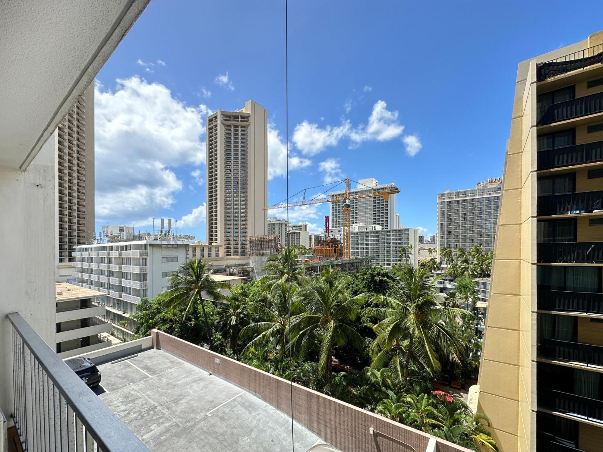 Cozy Studio At The Pacific Monarch - Just Steps From Beach Apartment Honolulu Exterior photo