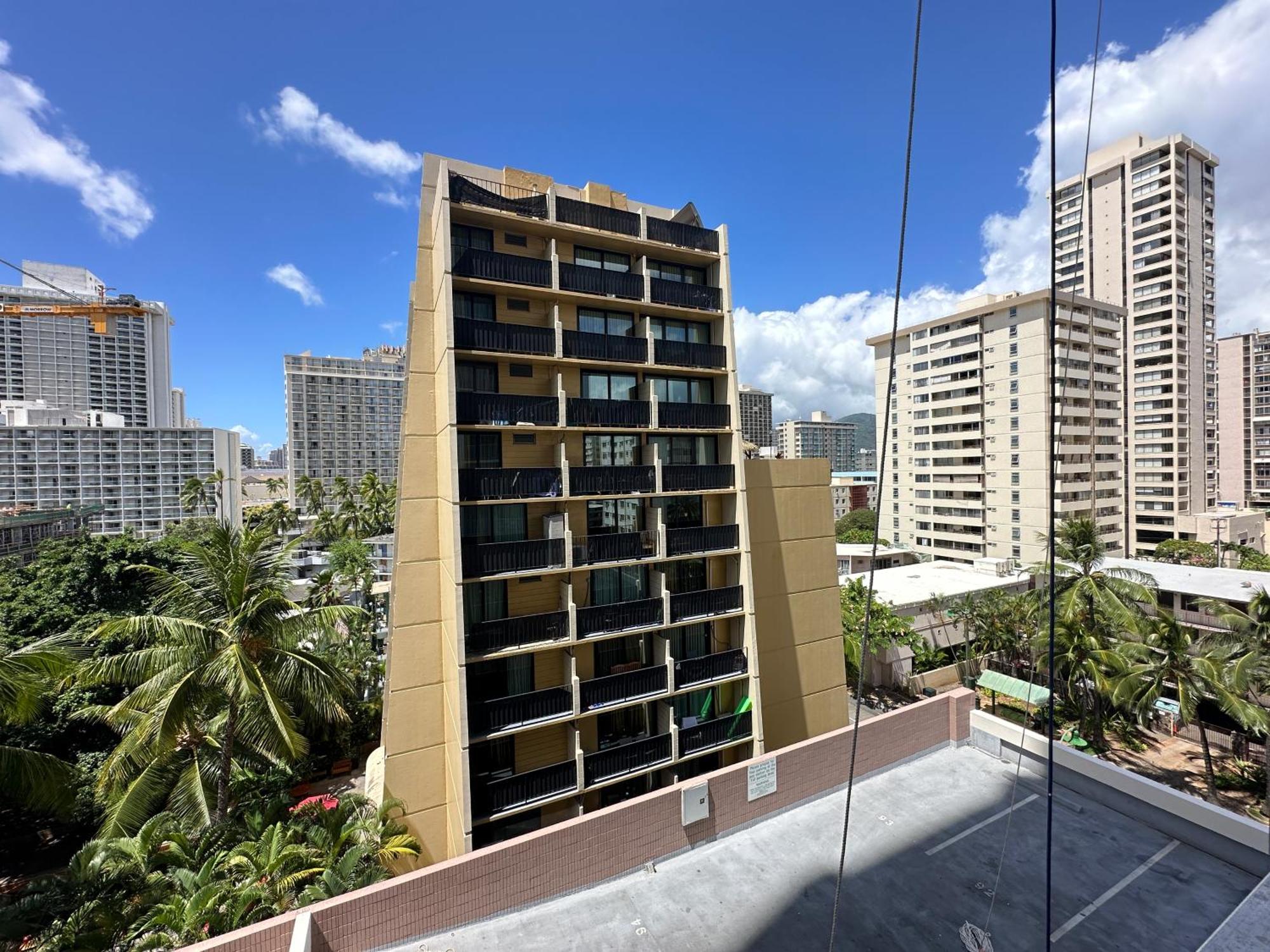 Cozy Studio At The Pacific Monarch - Just Steps From Beach Apartment Honolulu Exterior photo