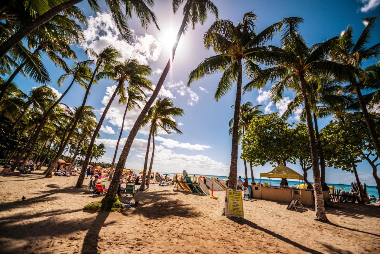 Cozy Studio At The Pacific Monarch - Just Steps From Beach Apartment Honolulu Exterior photo