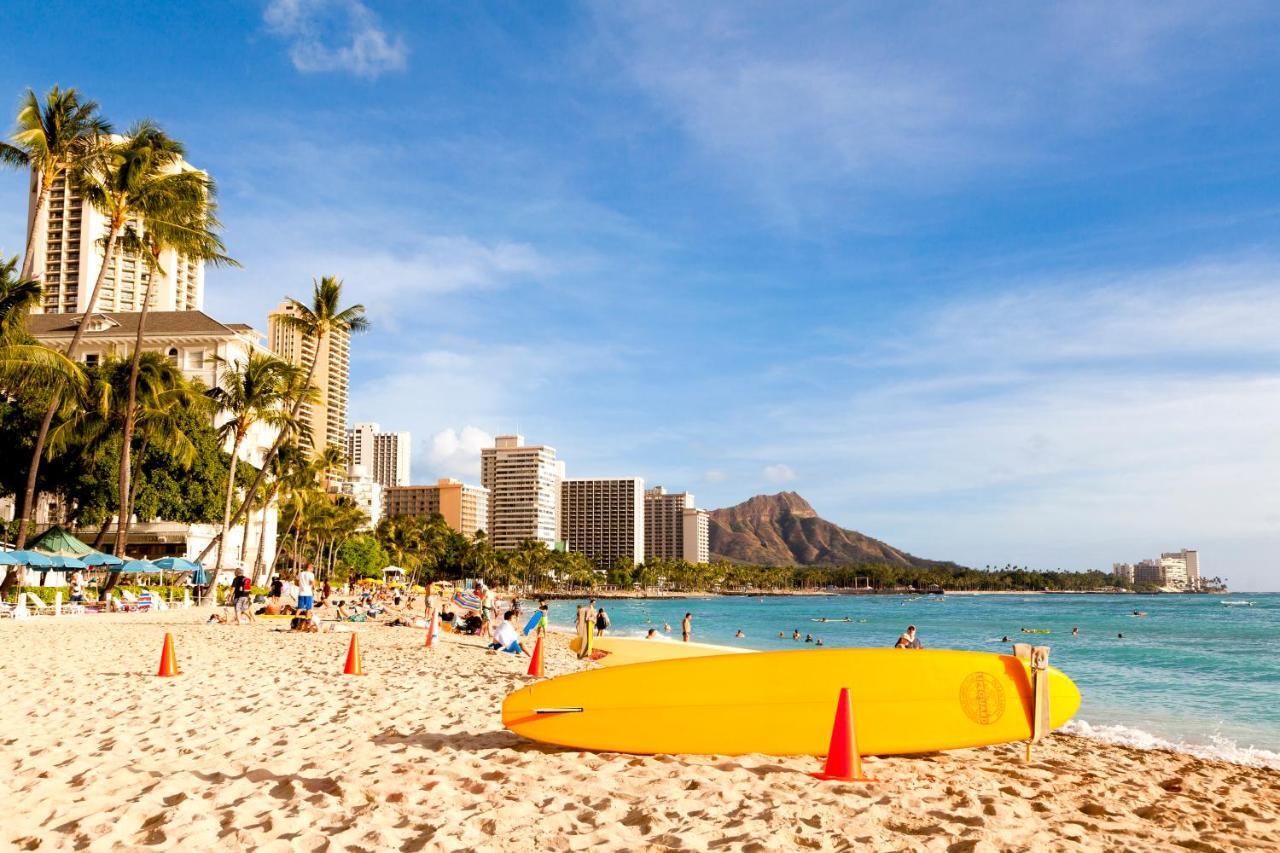 Cozy Studio At The Pacific Monarch - Just Steps From Beach Apartment Honolulu Exterior photo